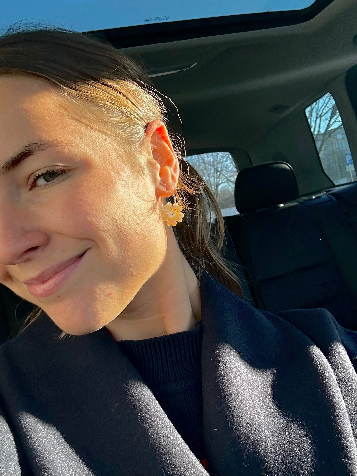 Nath earring (pale brown)